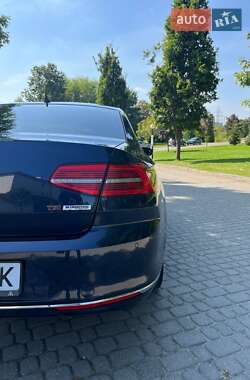Седан Volkswagen Passat 2015 в 