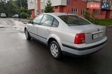 Седан Volkswagen Passat 1999 в 