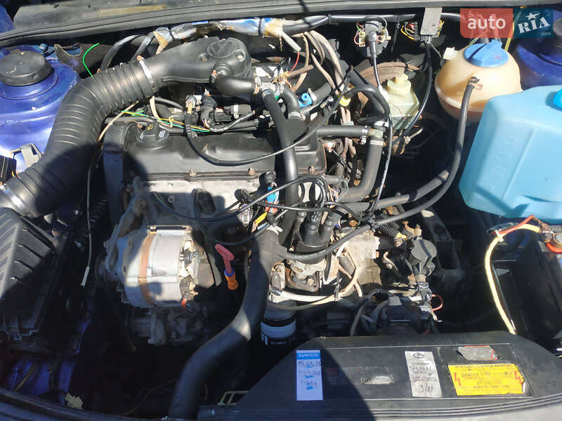 Седан Volkswagen Passat 1989 в Хмельницком