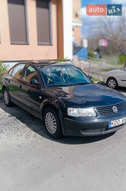 Седан Volkswagen Passat 2000 в Полтаве