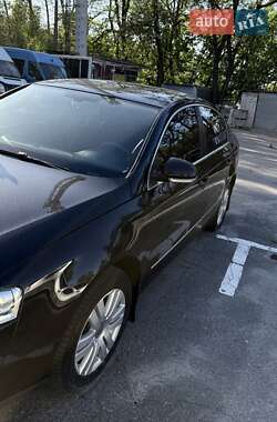Седан Volkswagen Passat 2007 в 