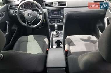Седан Volkswagen Passat 2017 в 