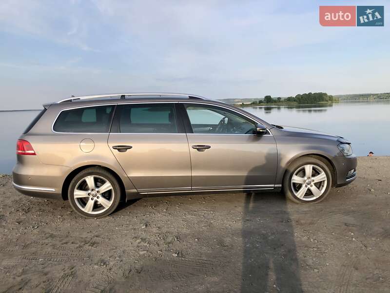 Универсал Volkswagen Passat 2011 в 