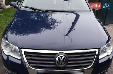 Универсал Volkswagen Passat 2005 в Кобеляках