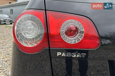 Універсал Volkswagen Passat 2009 в 