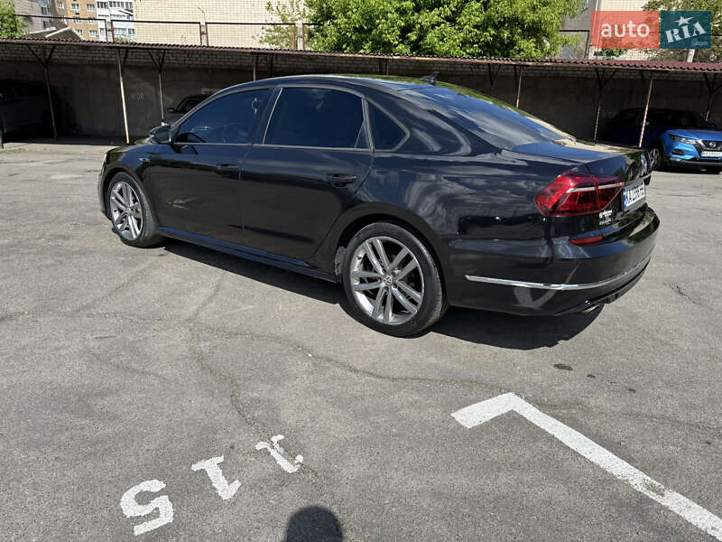 Седан Volkswagen Passat 2017 в Киеве