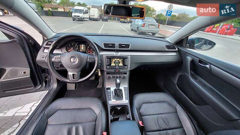 Универсал Volkswagen Passat 2014 в Одессе