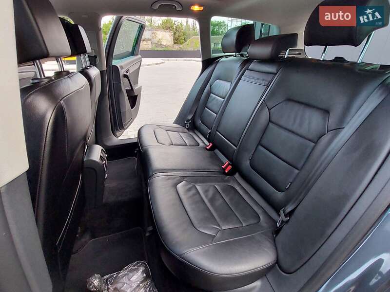 Универсал Volkswagen Passat 2014 в Одессе