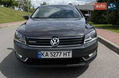 Универсал Volkswagen Passat 2011 в Киеве