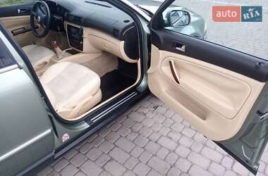 Седан Volkswagen Passat 2004 в 