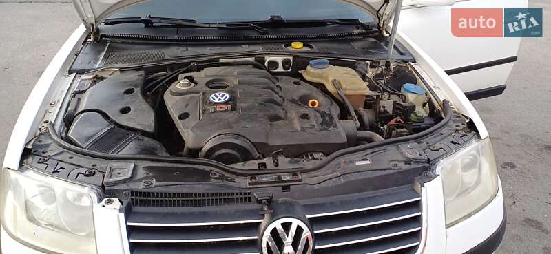 Універсал Volkswagen Passat 2001 в Дніпрі