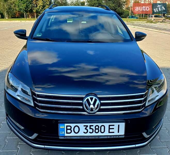 Універсал Volkswagen Passat 2014 в Тернополі