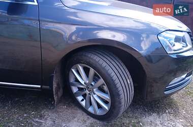 Седан Volkswagen Passat 2012 в 