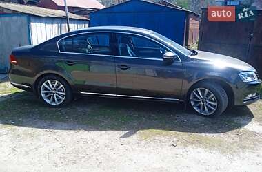 Седан Volkswagen Passat 2012 в 
