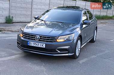 Седан Volkswagen Passat 2015 в Кременчуці
