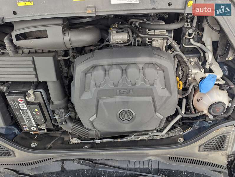 Седан Volkswagen Passat 2021 в Ровно