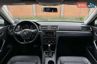 Седан Volkswagen Passat 2017 в 