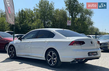 Седан Volkswagen Passat 2021 в 