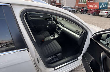 Универсал Volkswagen Passat 2010 в 