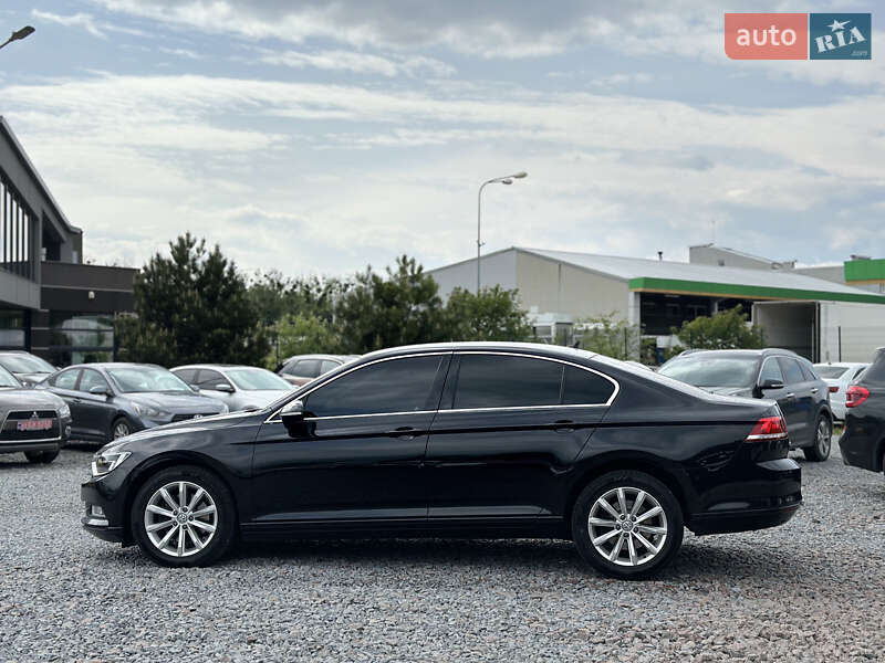 Седан Volkswagen Passat 2018 в Львові