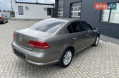 Седан Volkswagen Passat 2011 в 