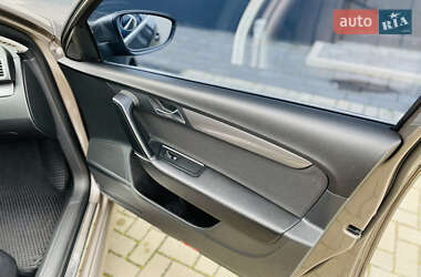 Седан Volkswagen Passat 2011 в 