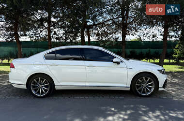 Седан Volkswagen Passat 2020 в 