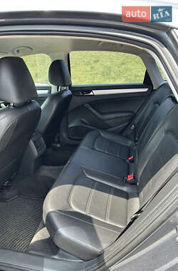 Седан Volkswagen Passat 2012 в 
