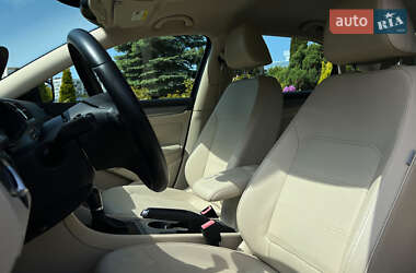 Седан Volkswagen Passat 2013 в 