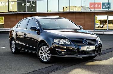 Седан Volkswagen Passat 2006 в Киеве