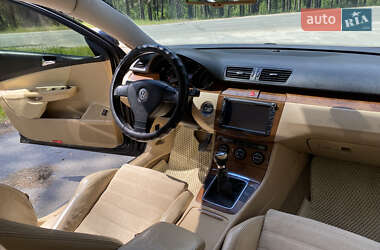 Седан Volkswagen Passat 2006 в 