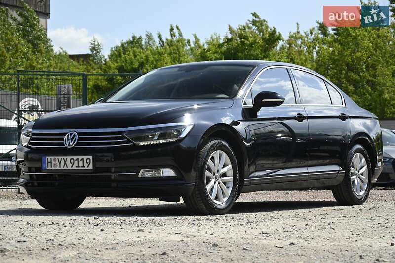 Седан Volkswagen Passat 2017 в Бердичеве
