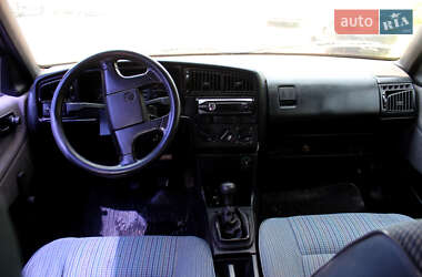 Седан Volkswagen Passat 1989 в 