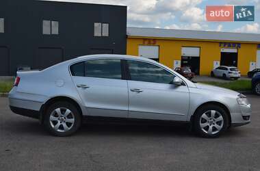 Седан Volkswagen Passat 2008 в 