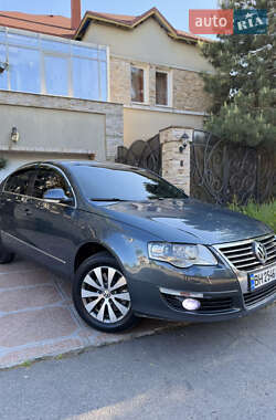 Седан Volkswagen Passat 2010 в 