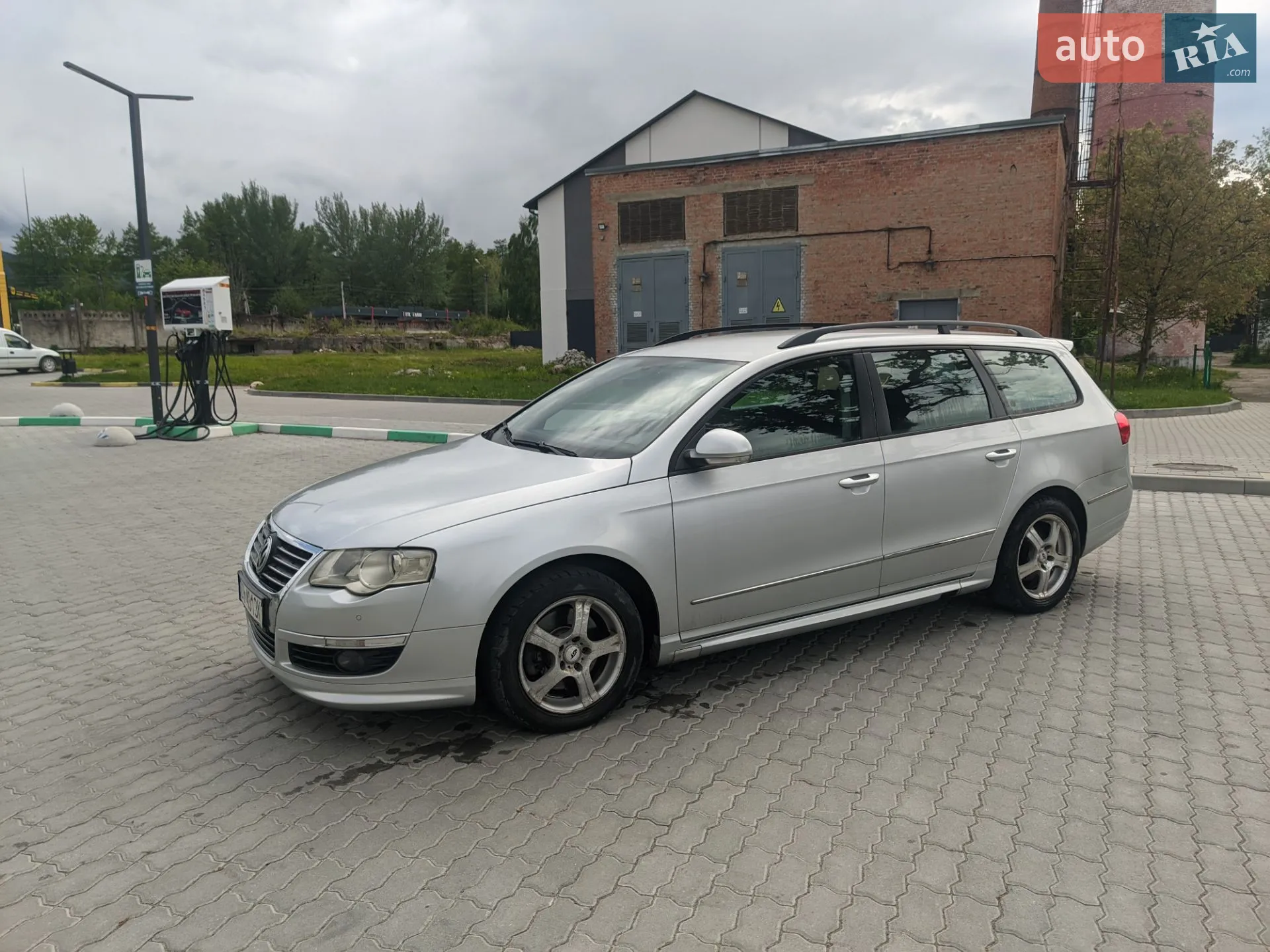 2010 Volkswagen Passat - мініатюра 6