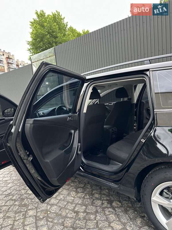 Универсал Volkswagen Passat 2009 в Хмельницком