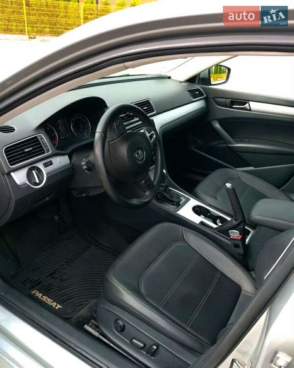 Седан Volkswagen Passat 2013 в Александрие