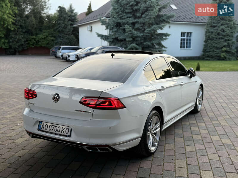 Седан Volkswagen Passat 2016 в Мукачево