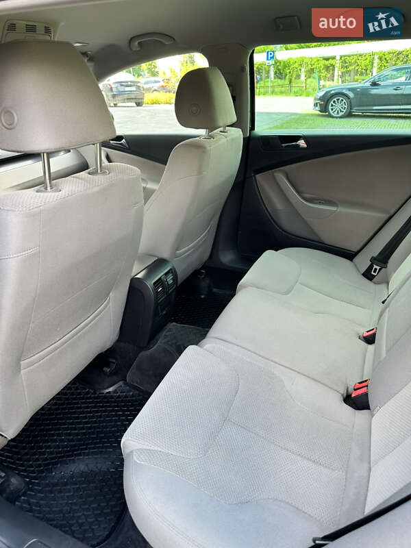 Универсал Volkswagen Passat 2006 в Львове