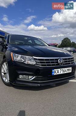 Седан Volkswagen Passat 2017 в 