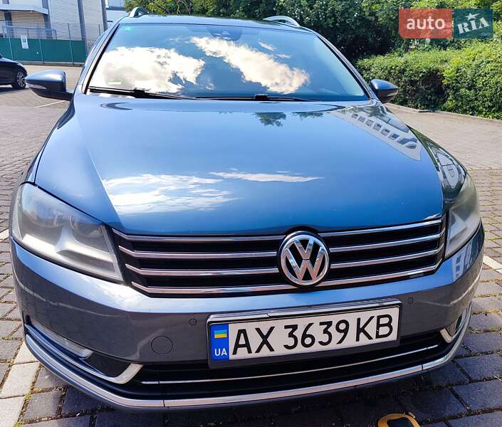 Універсал Volkswagen Passat 2013 в Львові