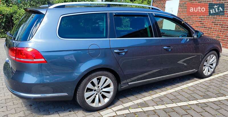 Універсал Volkswagen Passat 2013 в Львові