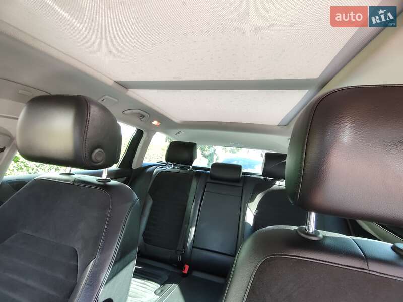 Універсал Volkswagen Passat 2013 в Львові