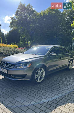 Седан Volkswagen Passat 2014 в Львове