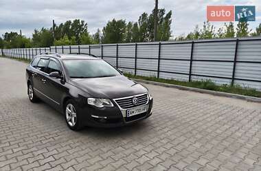 Универсал Volkswagen Passat 2008 в Житомире