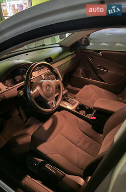 Седан Volkswagen Passat 2010 в 