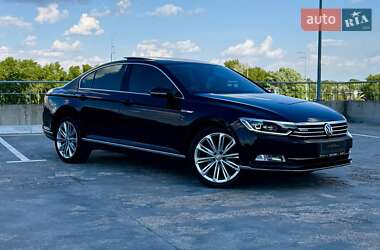 Седан Volkswagen Passat 2018 в 