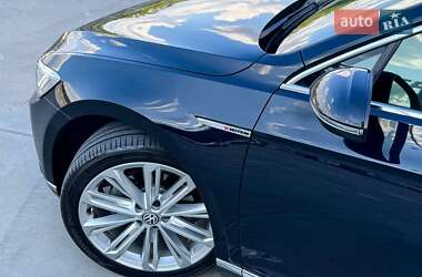 Седан Volkswagen Passat 2018 в 