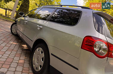 Универсал Volkswagen Passat 2010 в 